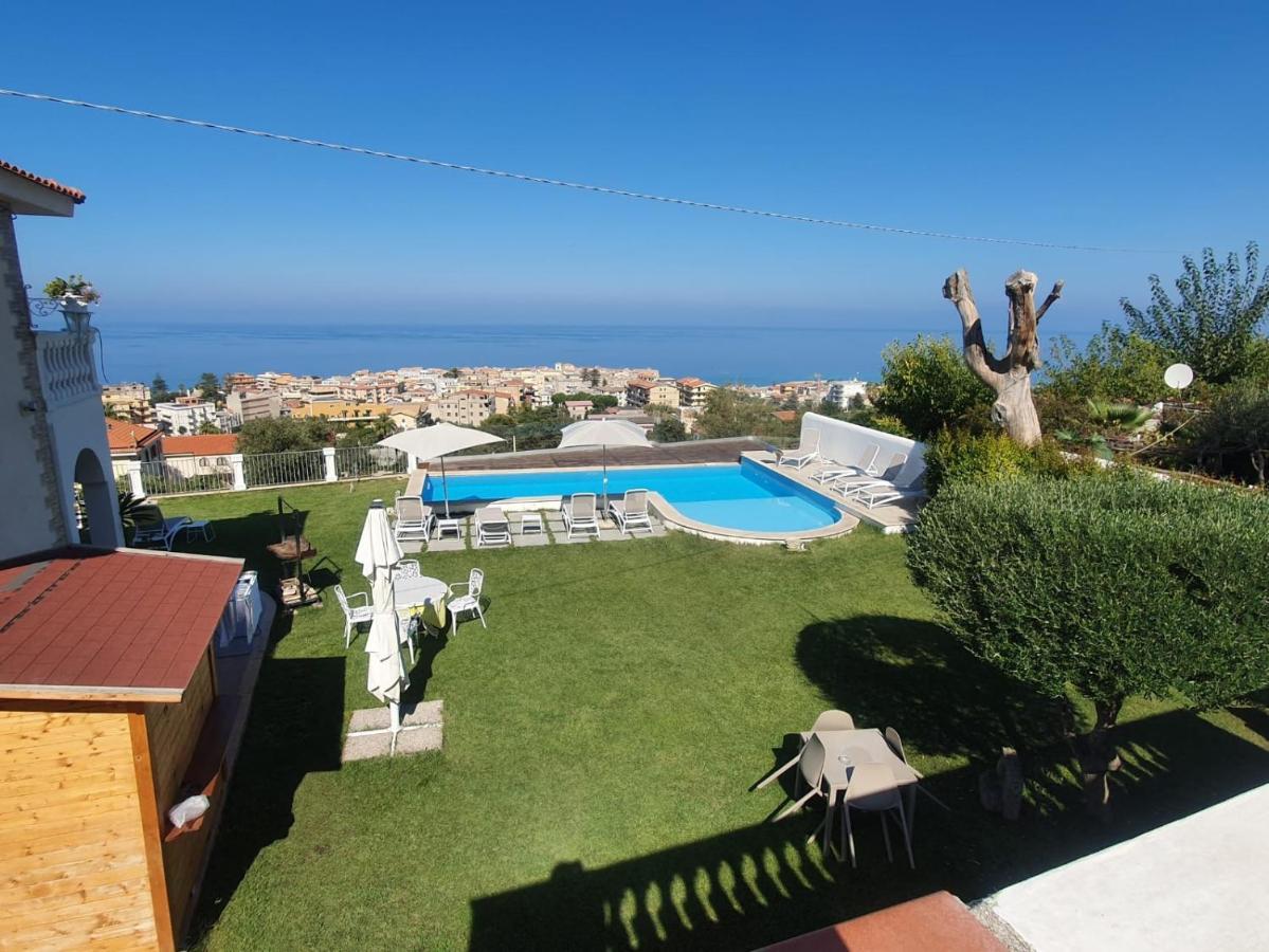 Appartamenti Borgo Panoramico N 4 Тропеа Екстериор снимка