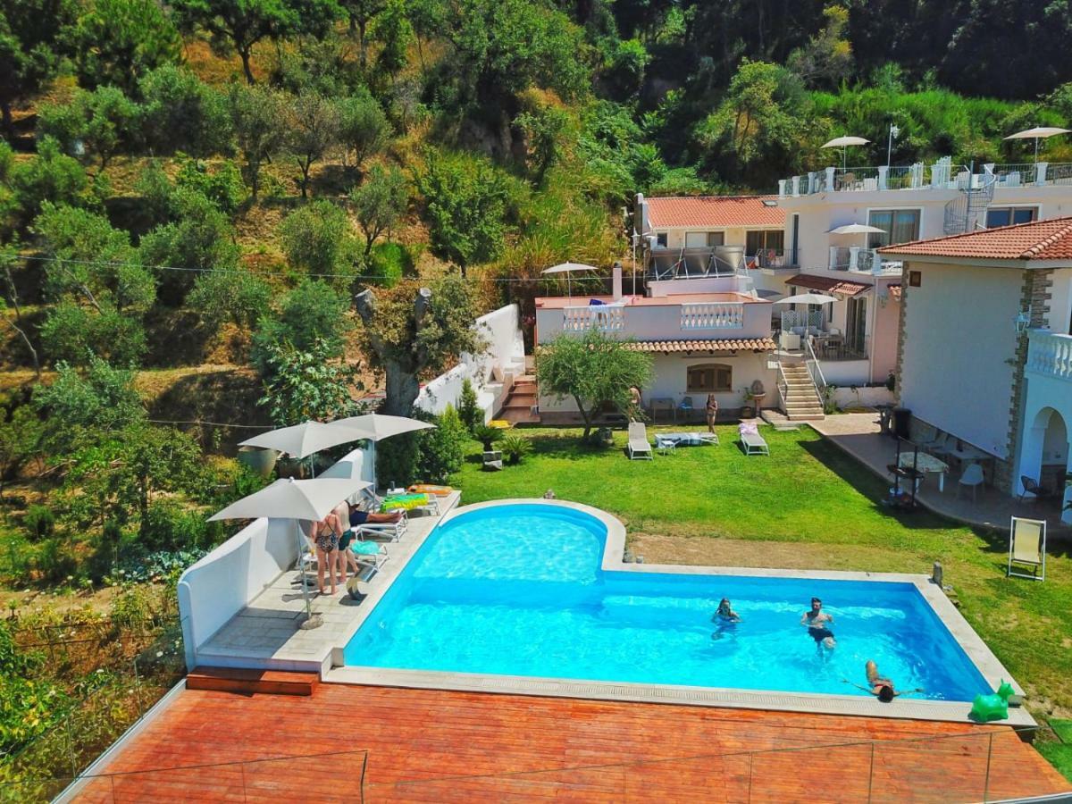 Appartamenti Borgo Panoramico N 4 Тропеа Екстериор снимка